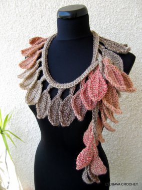 crochet scarf pattern "Atutmn Leaf Fall"