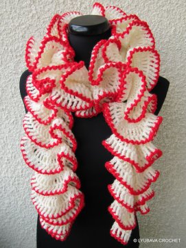 lyubava crochet ruffle scarf